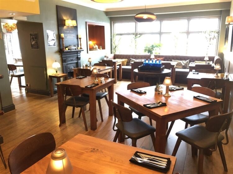 9 Bedroom Boutique Hotel situated in Dartmouth For Sale in Dartmouth Photo 13