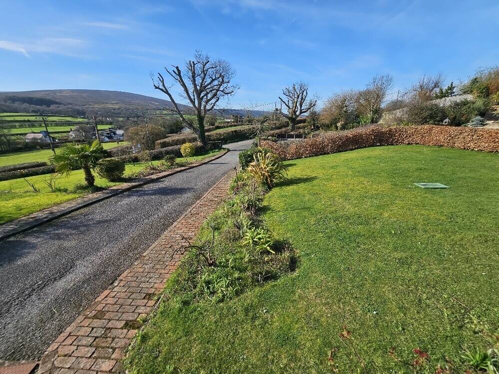 Exceptional Country House Bed & Breakfast With 8 Luxurious Letting Rooms & Spectacular Views