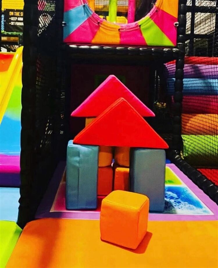 POPULAR SOFT PLAY CENTRE AND CAFÉ Photo 13