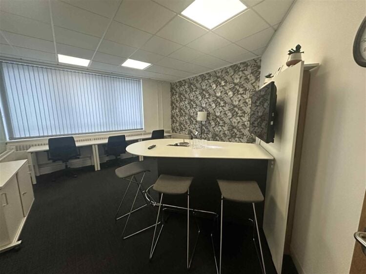 Service Industry For Sale in Hull Photo 13