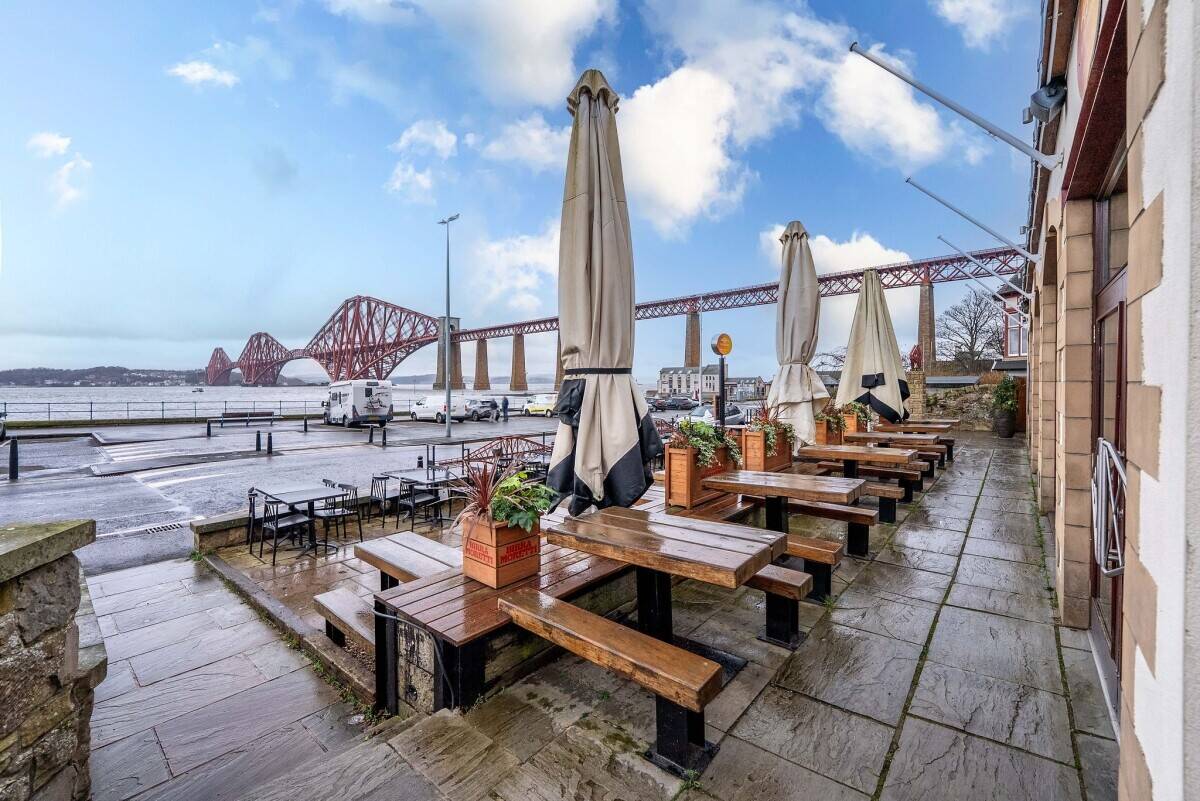 *NEW PRICE* Well Established Bistro-Bar & Restaurant under Iconic Forth Bridges