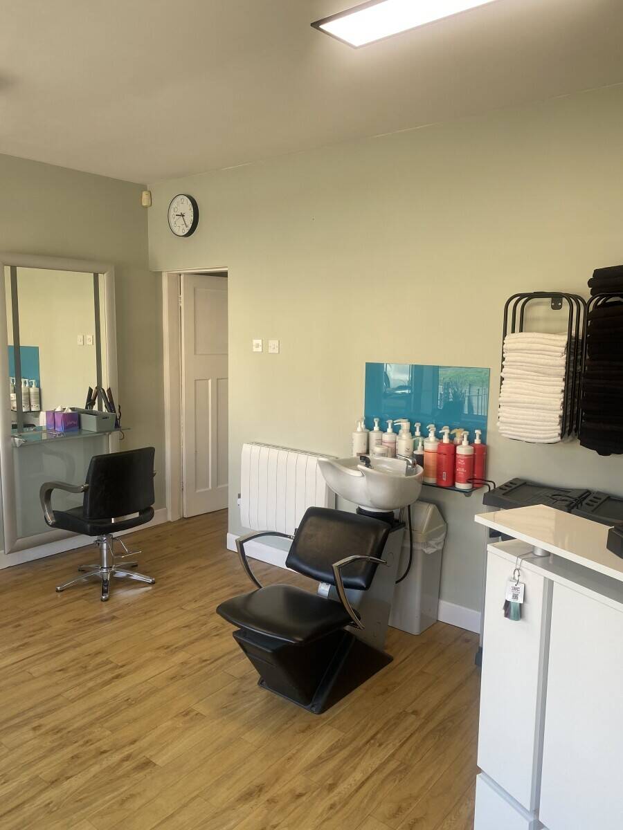 Hair salon for sale in Sheffield Photo 13