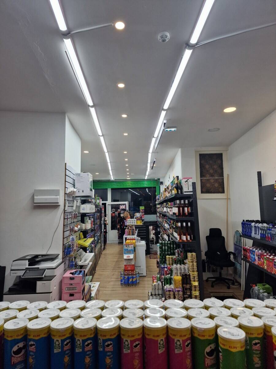 Busy Convenience Store & Off Licence – Prime High Street Location, High End Residential Area Photo 13