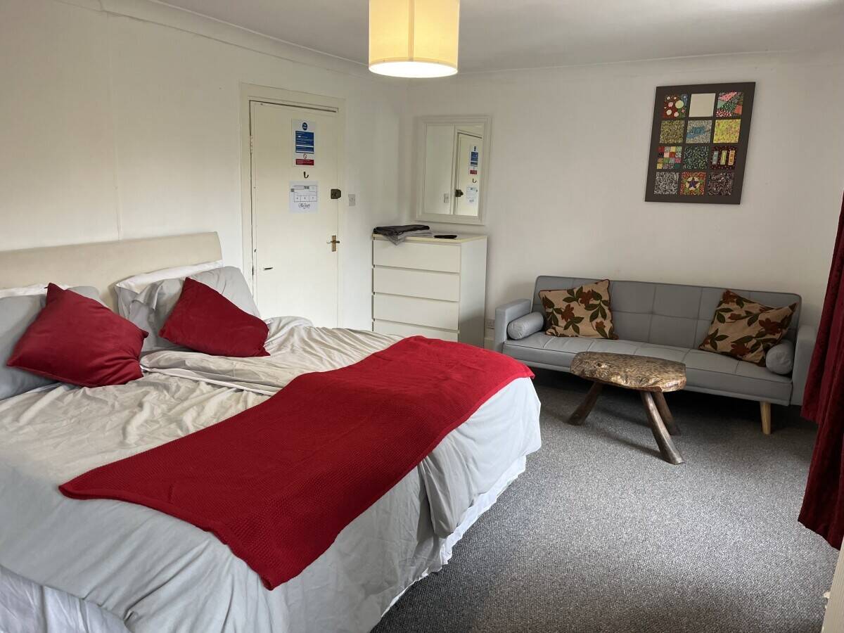 Small Country Hotel for sale 15 miles from Edinburgh Castle Photo 13