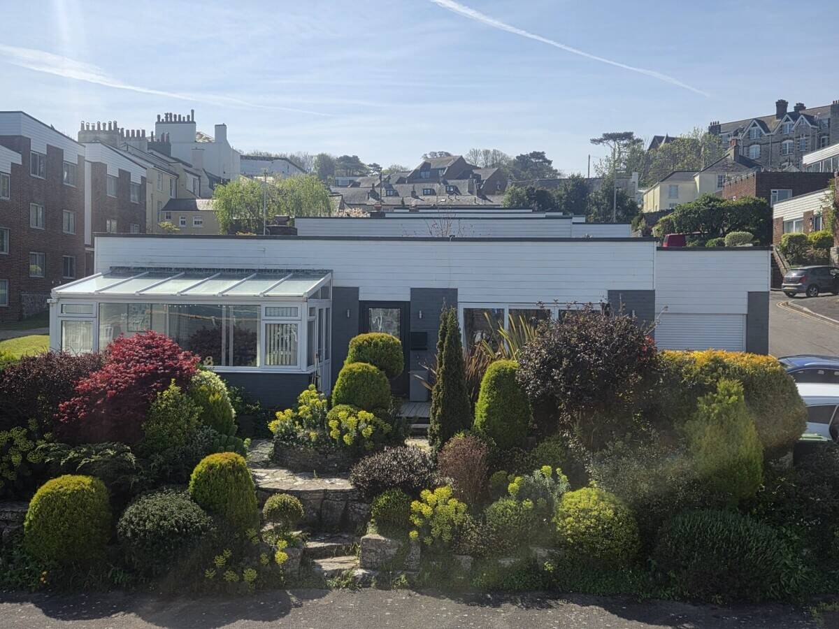 Immaculate Home with Income, Granny annex / letting unit or larger family home.