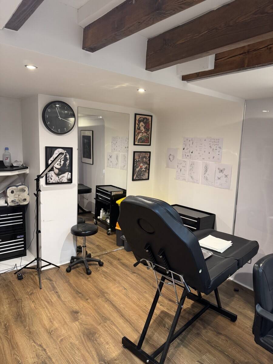 Barbershop For Sale in Finnieston Photo 13