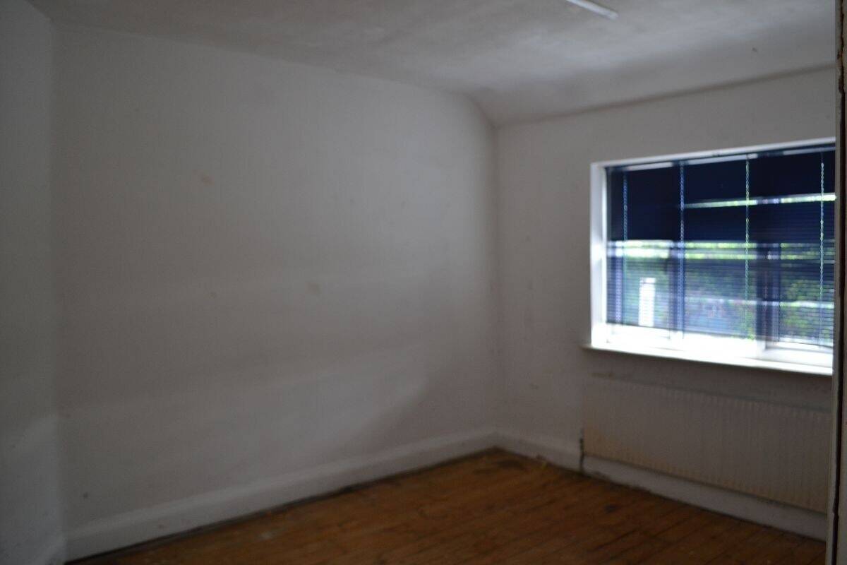 Closed Fish & Chip with Spacious 3-Bed Accommodation & Parking Photo 13
