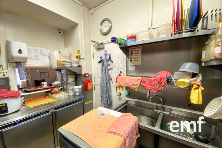 Pub, Restaurant & Takeaway Photo 13
