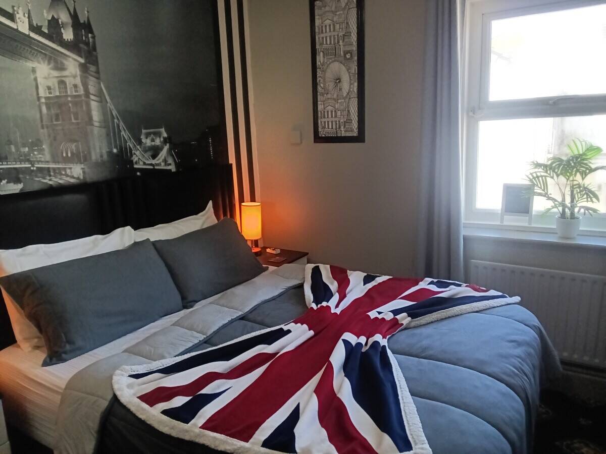 Freehold Licensed Themed Hotel Guest House Bed & Breakfast Blackpool Lancashire North West For Sale Photo 13