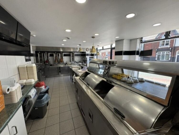 Leasehold Fish & Chip Takeaway Located In Quarry Bank, Brierley Hill Photo 13