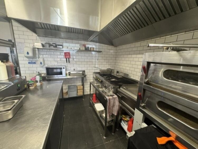 Leasehold Takeaway Located In Olton, Solihull Photo 13