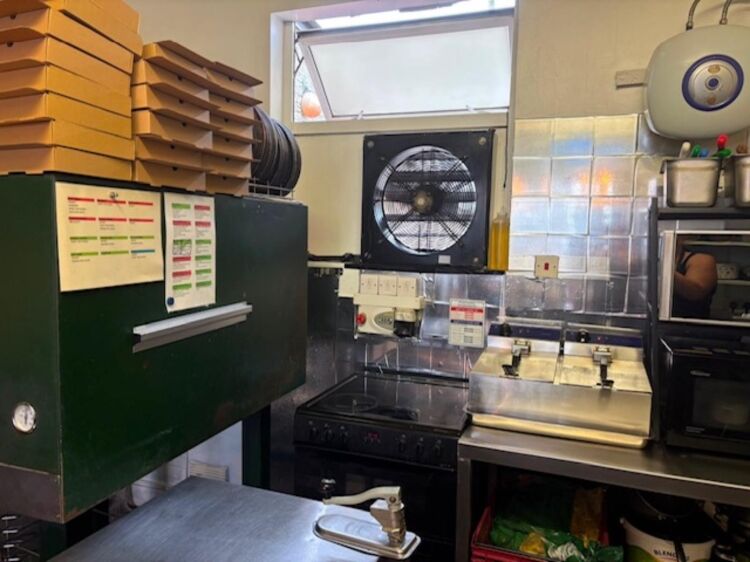Leasehold Takeaway Located In St Just, Penzance Photo 13