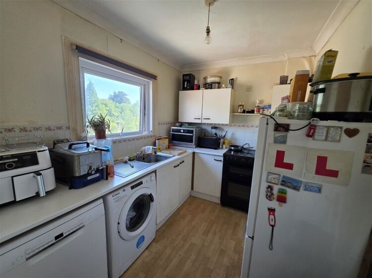 Auction Lot: 3 x Flats for sale in Torquay For Sale in Torquay