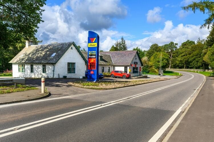 Ballindalloch Filling Station & Shop/Post Office Photo 13