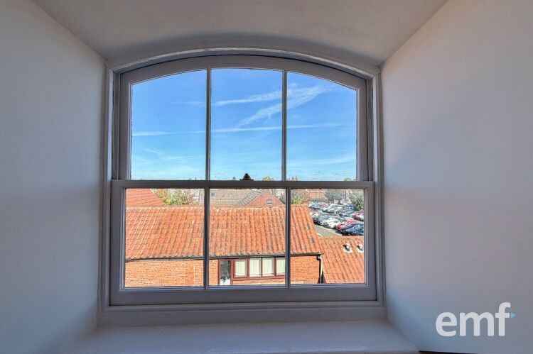 Freehold Commercial Investment Photo 13