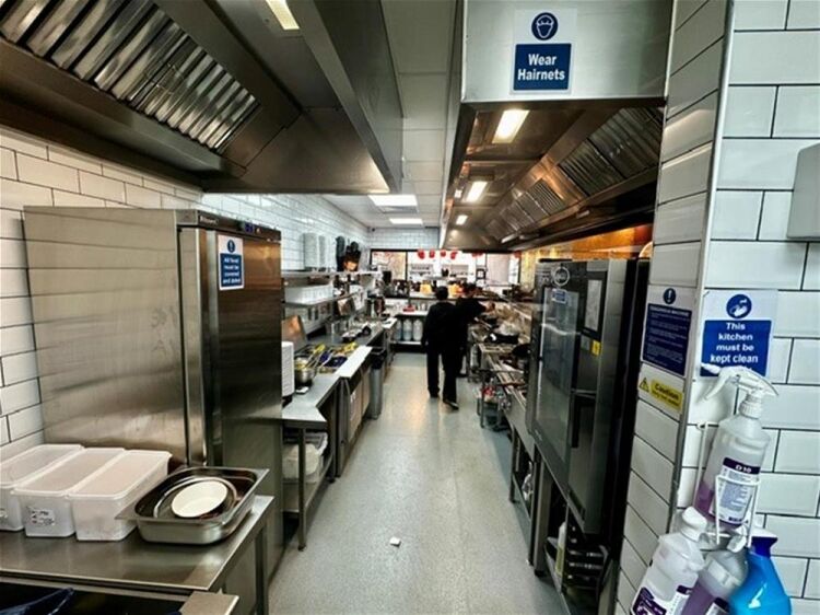 LEASEHOLD CHINESE/ASIAN STREET BRANDED RESTAURANT & TAKEAWAY BUSINESS
TREMENDOUS FRANCHISE OPPORTUNITY Photo 13