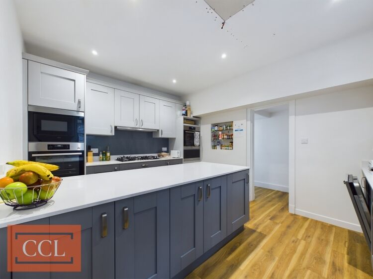 Beautifully refurbished 19th-century Victorian mansion Photo 13