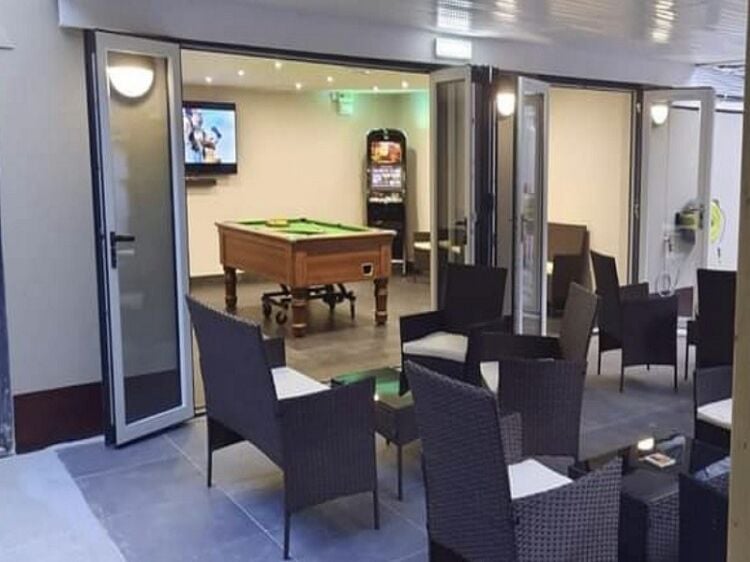 Popular Bistro with Living Accommodation For Sale Photo 14