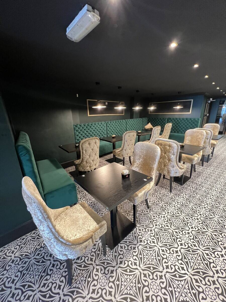 Grill restaurant with alcohol license & 10 years lease Photo 14