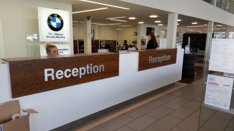 Specialist Commercial Sign Writing Business Photo 14