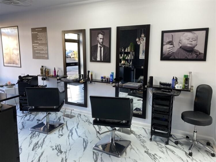 A POPULAR UNISEX SALON