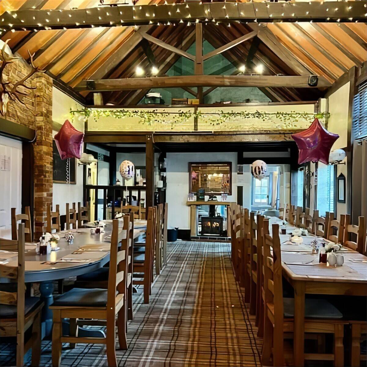 Freehouse Pub, restaurant & campsite