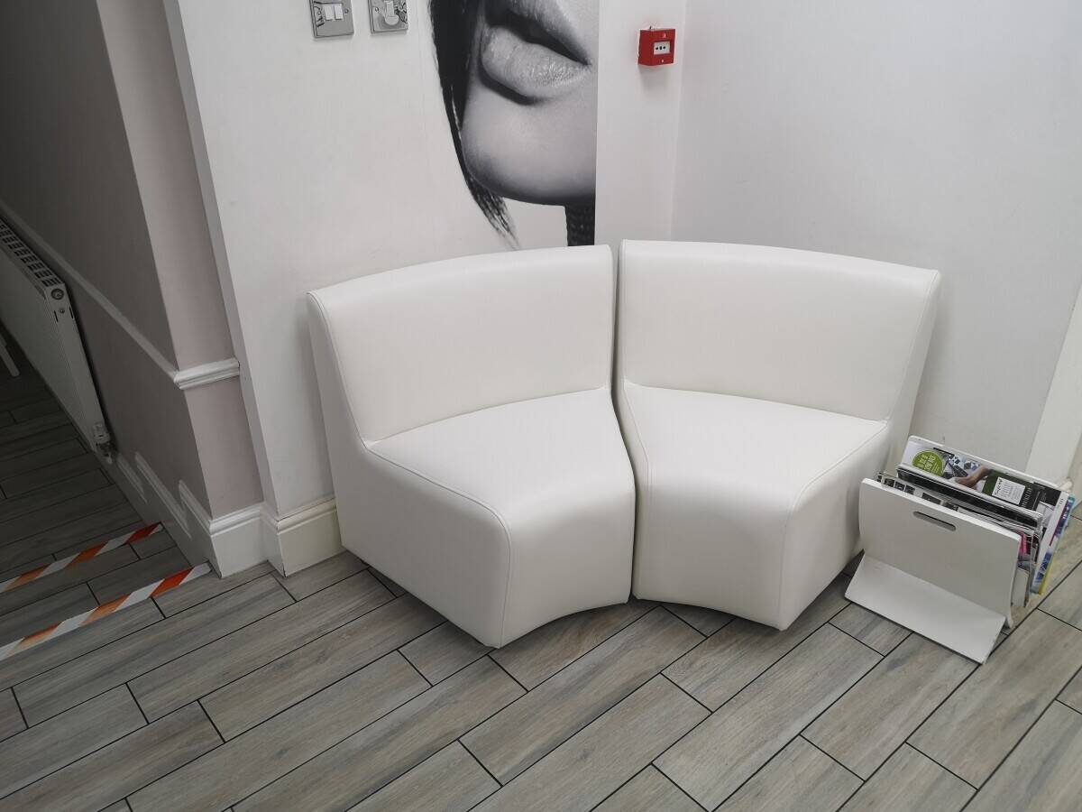 Hair Salon for Sale  For Sale: Modern Hair Salon in a Prime Location in West Bromwich