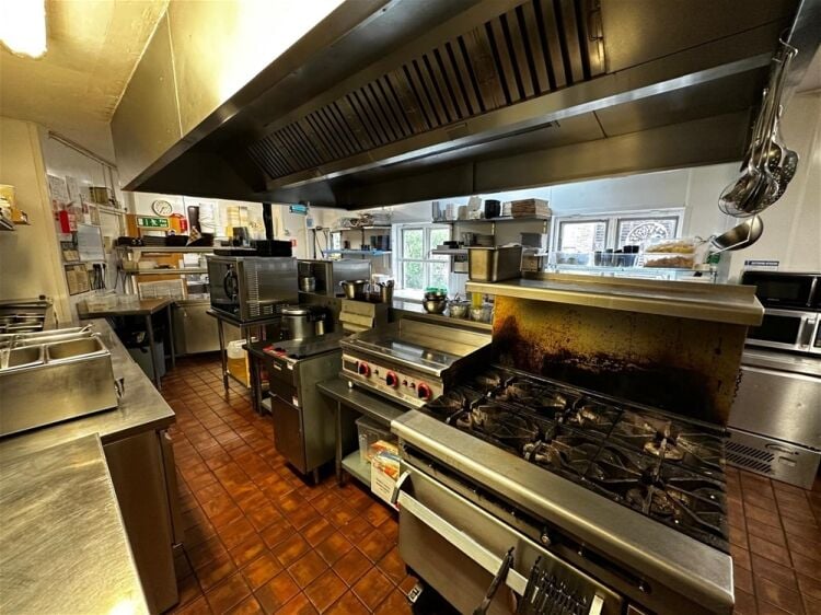 Restaurants For Sale in Holmfirth Photo 14