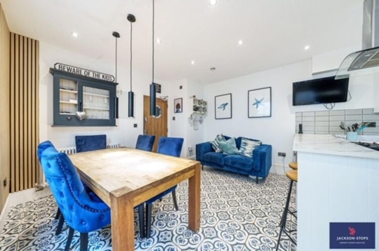 11 Bedroom Boutique Bed & Breakfast Located In Newquay, Cornwall