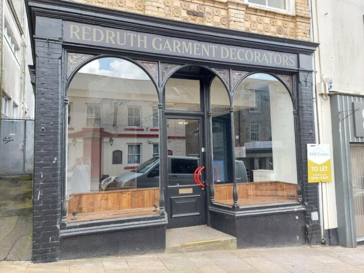 Freehold Commercial Property Located In Redruth