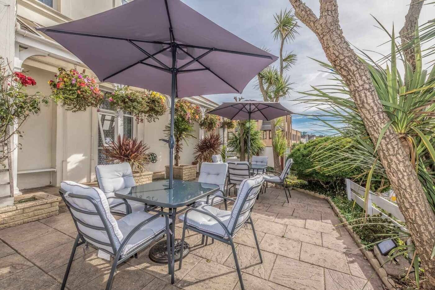 A Fantastically Presented, 15/16-Bedroom Hotel For Sale