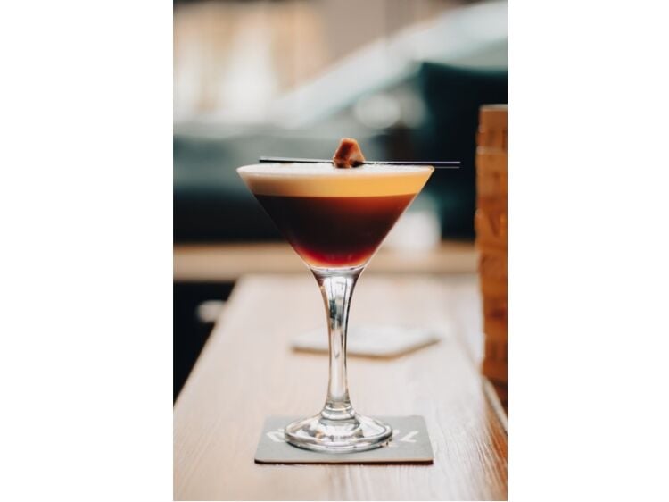 Popular & Established Cocktail Bar For Sale Photo 14
