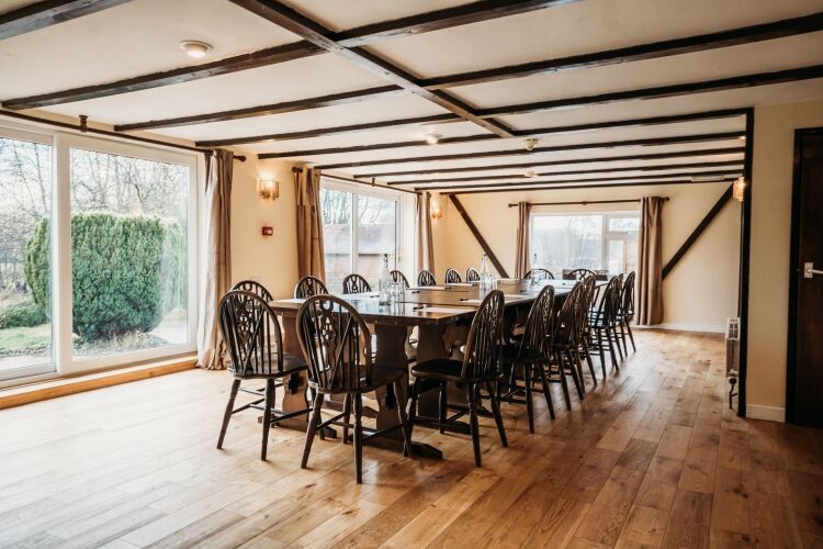 BEAUTIFUL 13 BED GUEST HOUSE with LOVELY OWNERS ACCOM, POWYS Photo 14