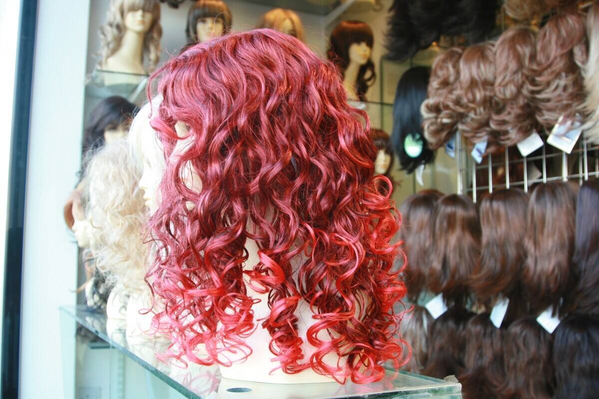 Professional Wigs salon for sale in cheam london Photo 14
