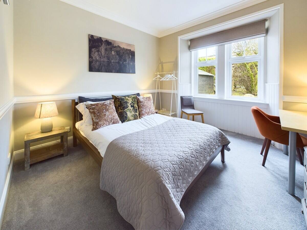Charming 8 Bedroom Victorian Property in Pitlochry Photo 14