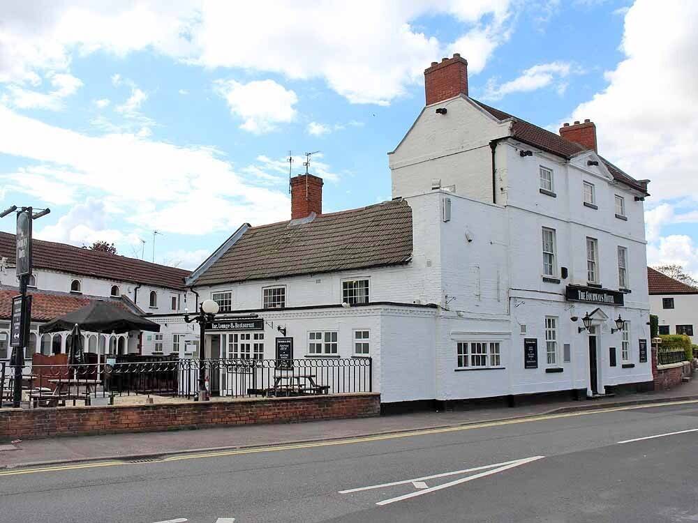 NOTTINGHAMSHIRE - 9 BEDROOM HOTEL, BAR AND RESTAURANT WITH CAR PARK Photo 14