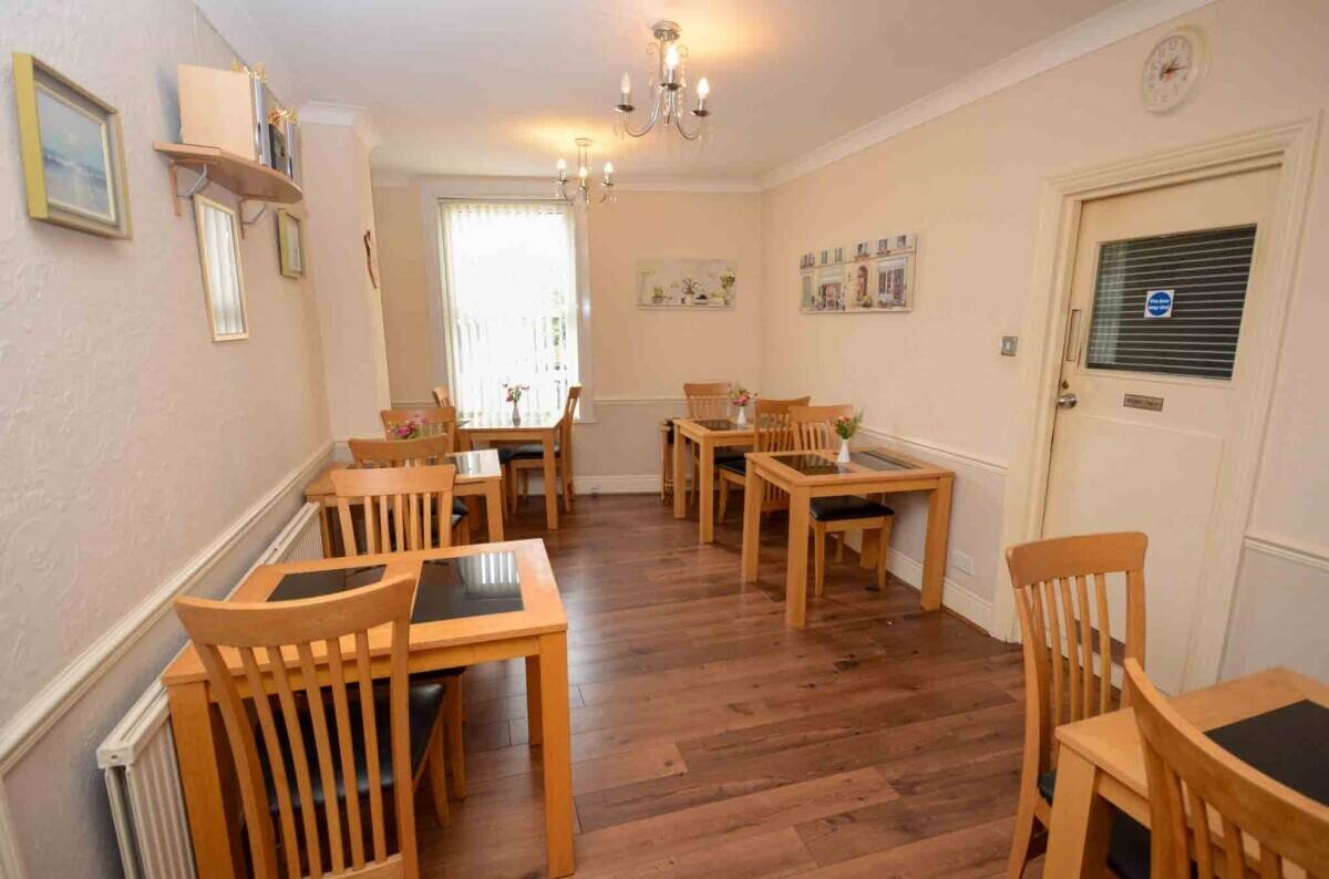 A Spacious Former Guest House in a Prime Location
