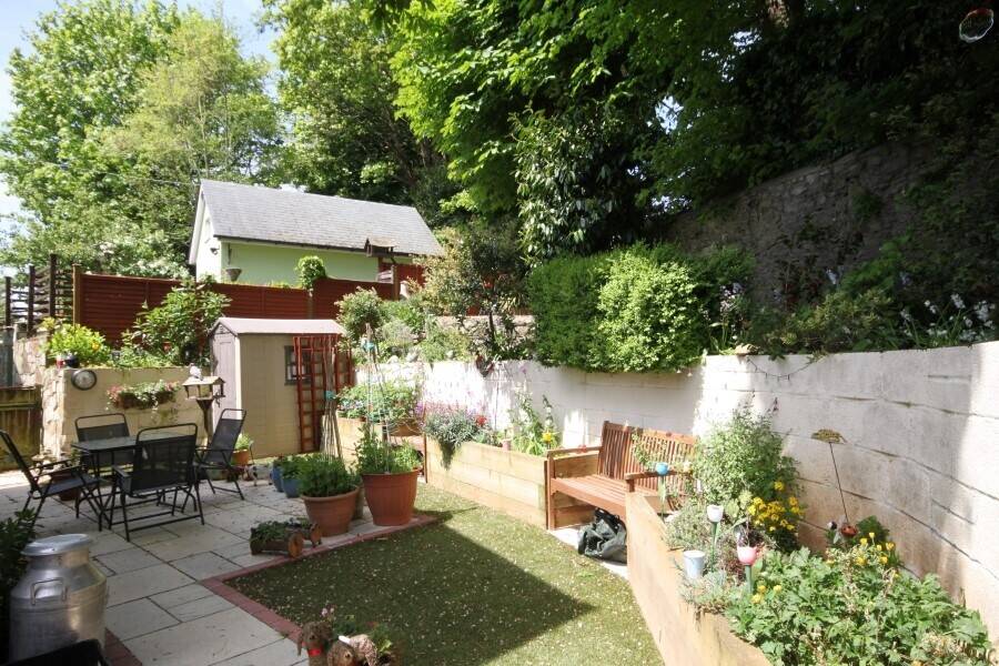 A Beautiful Victorian 8 bedroom Guest House