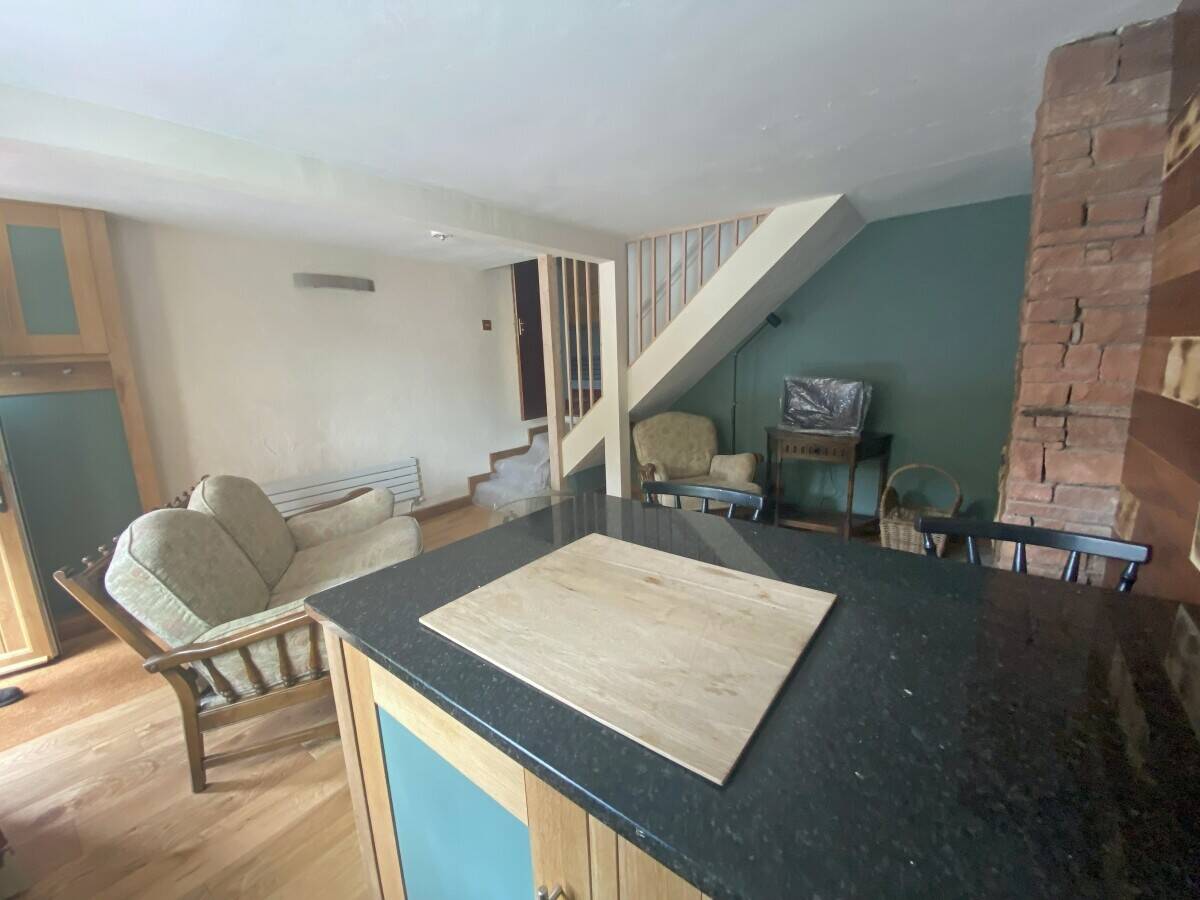 LOWER EDEN VALLEY - TRADITIONAL VILLAGE PUBLIC HOUSE WITH 2 BEDROOM HOLIDAY COTTAGE Photo 14
