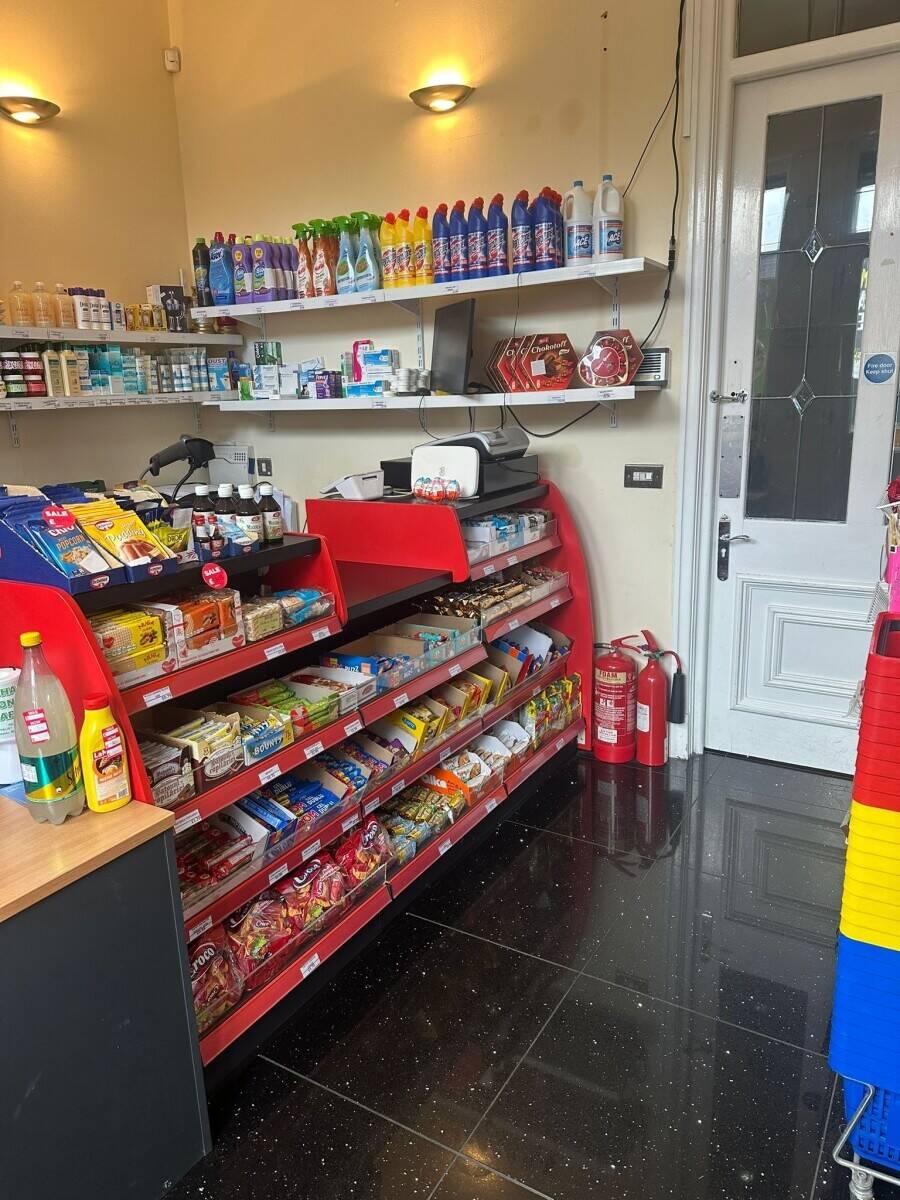 Shop for sale &pound;15500