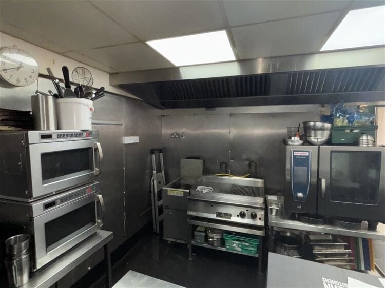 Restaurants For Sale in Whitchurch Photo 14