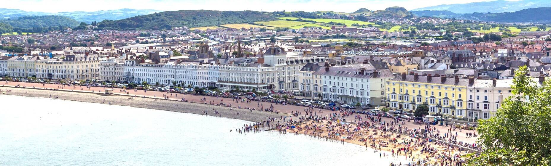 CONWY – FULLY REFURBISHED BED & BREAKFAST LOCATED ON LLANDUDNO’S NORTH SHORE