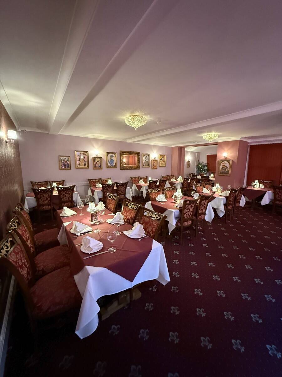 Two Thriving Restaurants with Large Function Suite – Prime Huntingdon Location

 Photo 14