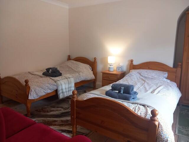 MONMOUTHSHIRE - ROYAL FOREST OF DEAN - TRADITIONAL VILLAGE PUB WITH LETTING ROOMS AND OUTSTANDING