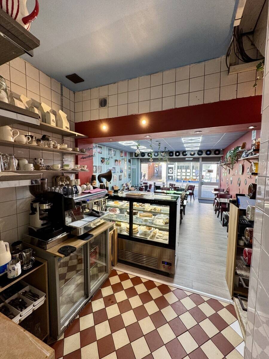 Café/Restaurant Business Photo 14