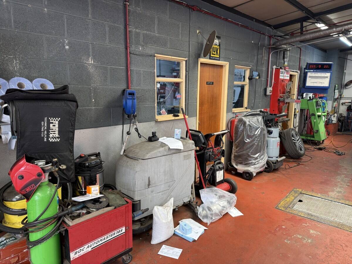 MOT  station car's and m/cycles. Servicing/repair garage. Town centre location.