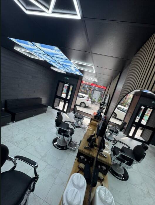 Barber and Hairdressing Shop City of Stirling Photo 14