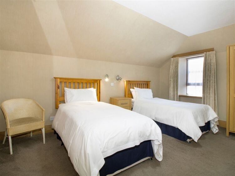 Nethercliffe Hotel