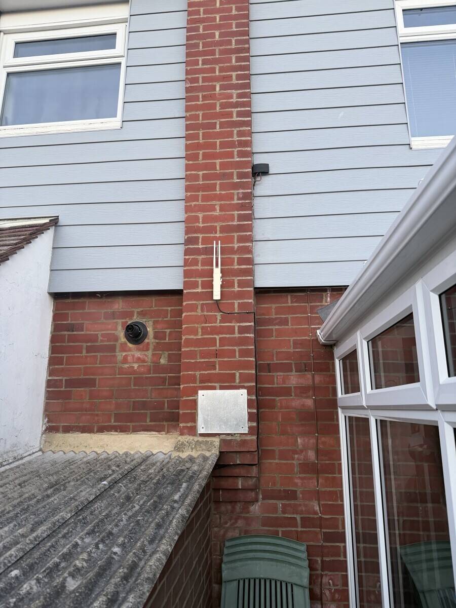 Telecoms business specialising in garden room installations &ndash; low overhead