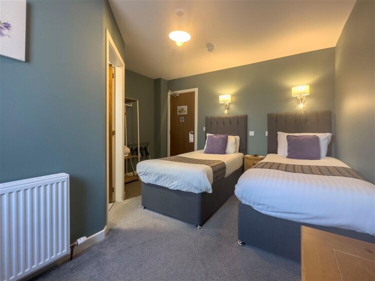 The 1645 Inn and Owners Lodge Photo 14